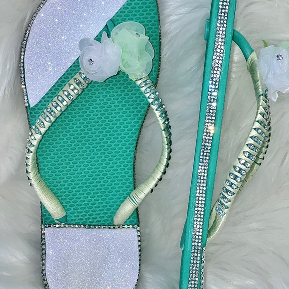 Old navy flip flops| Bridal Shoes| Beach Wedding| Mint Green Size 7-8| crystals - Picture 15 of 16